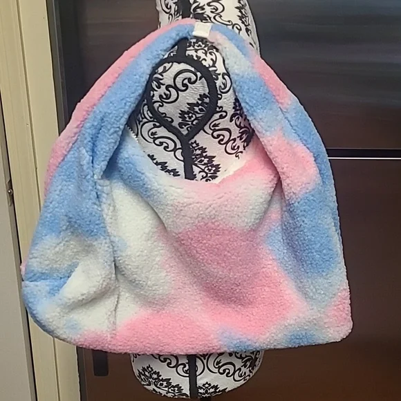 Adidas Shoulder Bag - Picture 2 of 11